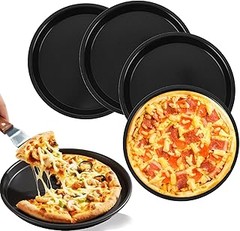 ¿Cerámica o metal? Comparativa de moldes para hacer pizza en casa